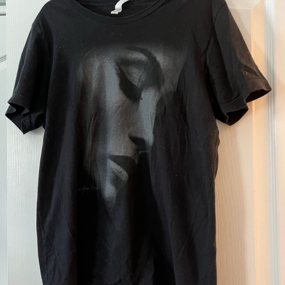 Jennifer Lopez Tee